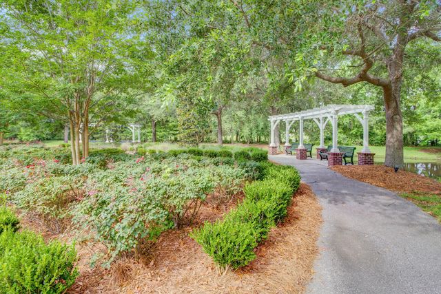 302 Hydrangea Street, Summerville, SC 29483