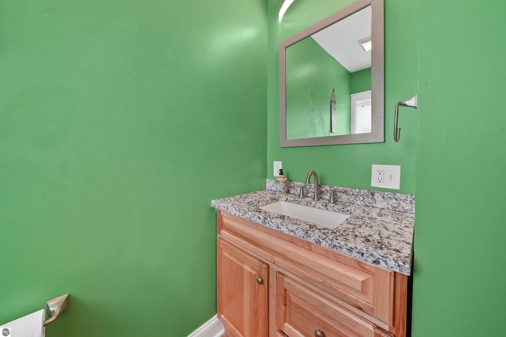 Image 22 of property listing at 21239 5th Avenue, Marion, MI 49665