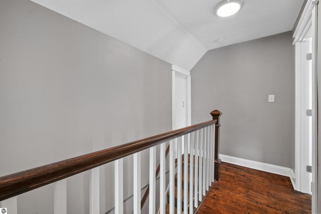 Image 31 of property listing at 21239 5th Avenue, Marion, MI 49665