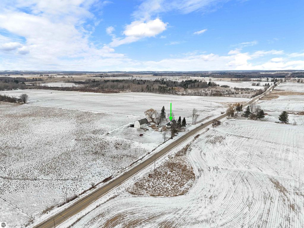 Image 53 of property listing at 21239 5th Avenue, Marion, MI 49665