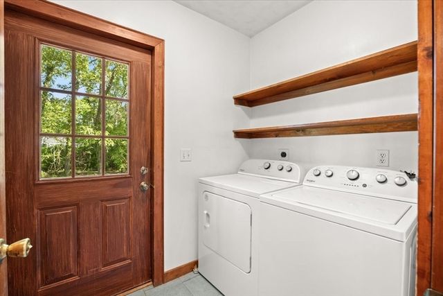 30 Seabreeze Dr, Bourne, MA 02532
