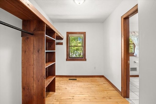 30 Seabreeze Dr, Bourne, MA 02532