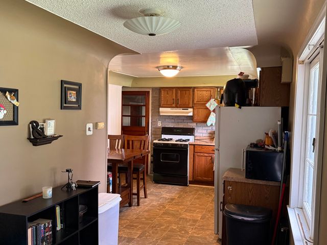 9774 E Lansing Road, Durand City, MI 48429