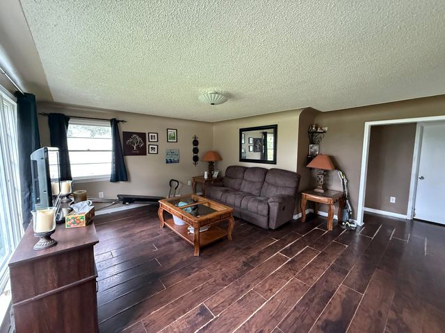 9774 E Lansing Road, Durand City, MI 48429