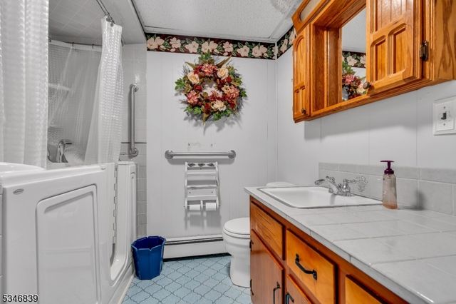 1212 Route31, Clinton Twp., NJ 08833