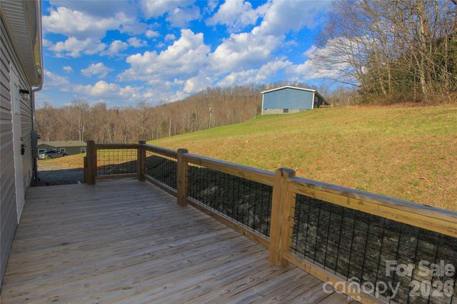 36 Whisper Mountain Road, Hendersonville, NC 28792