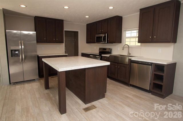 36 Whisper Mountain Road, Hendersonville, NC 28792