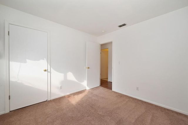 8724 Redwood Grove Way, Elk Grove, CA 95624