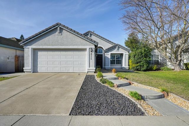 8724 Redwood Grove Way, Elk Grove, CA 95624