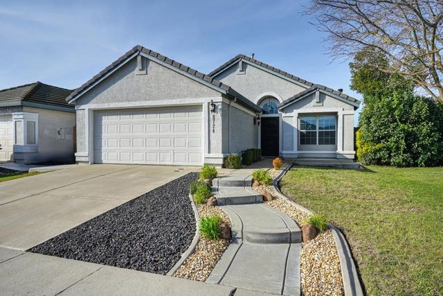 8724 Redwood Grove Way, Elk Grove, CA 95624