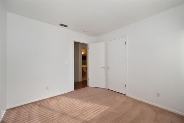 8724 Redwood Grove Way, Elk Grove, CA 95624