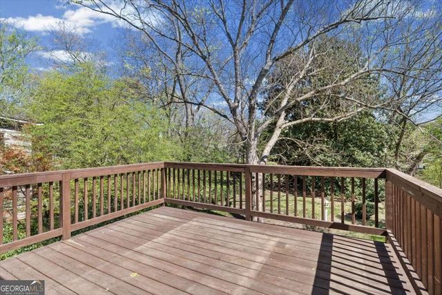 2815 Carolyn Drive SE, Smyrna, GA 30080