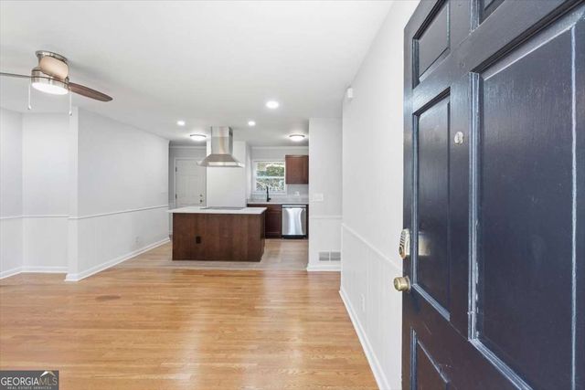 2815 Carolyn Drive SE, Smyrna, GA 30080