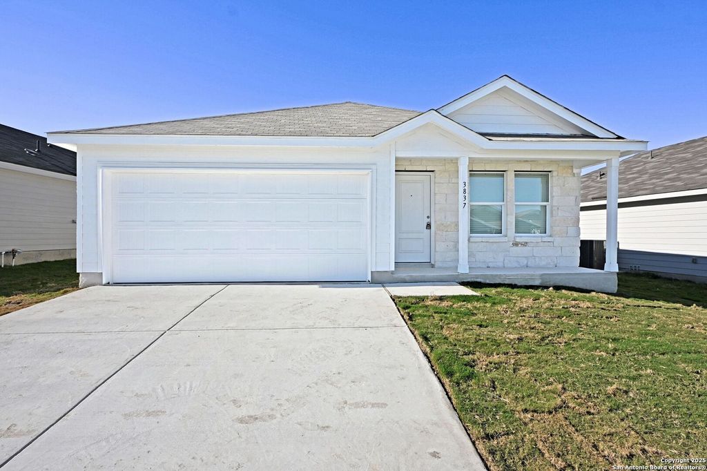 3837 Low Tide, Seguin, TX 78155