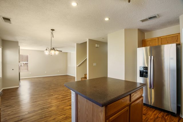 7401 Quartzite Avenue NW, Albuquerque, NM 87114