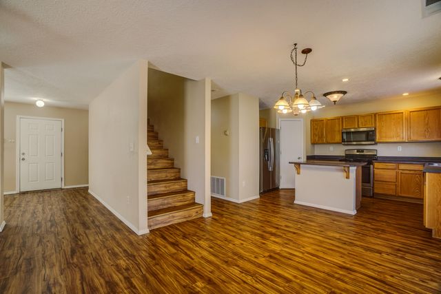 7401 Quartzite Avenue NW, Albuquerque, NM 87114