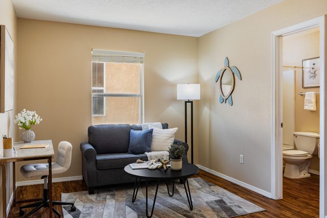 7401 Quartzite Avenue NW, Albuquerque, NM 87114