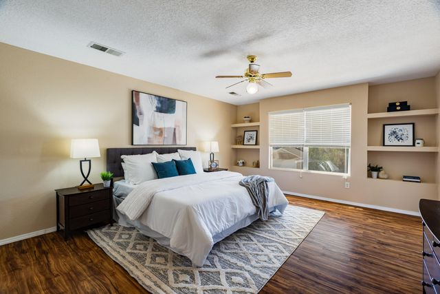 7401 Quartzite Avenue NW, Albuquerque, NM 87114
