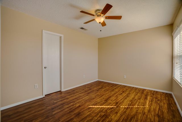 7401 Quartzite Avenue NW, Albuquerque, NM 87114
