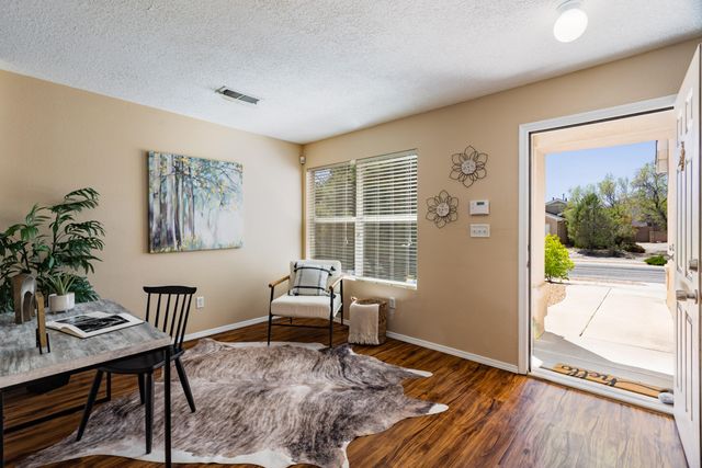 7401 Quartzite Avenue NW, Albuquerque, NM 87114