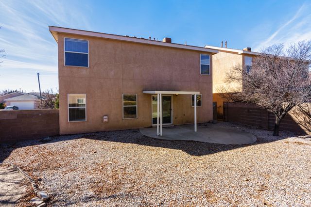 7401 Quartzite Avenue NW, Albuquerque, NM 87114