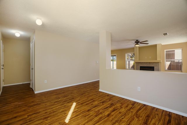 7401 Quartzite Avenue NW, Albuquerque, NM 87114