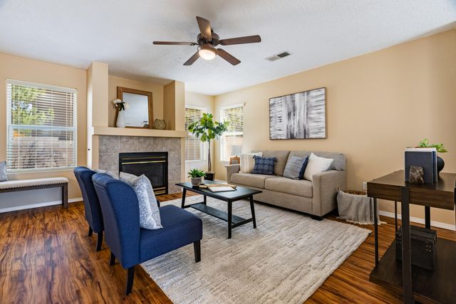 7401 Quartzite Avenue NW, Albuquerque, NM 87114