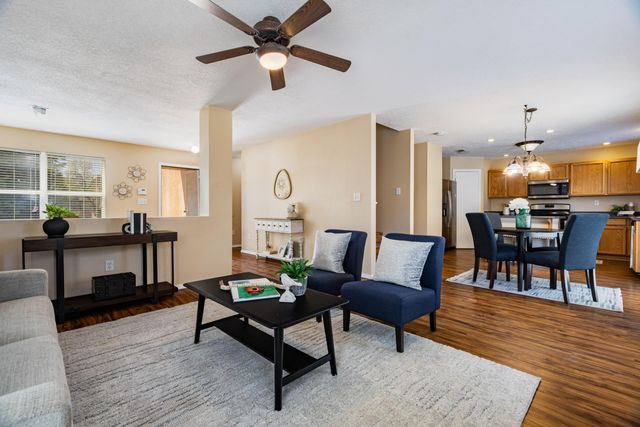 7401 Quartzite Avenue NW, Albuquerque, NM 87114