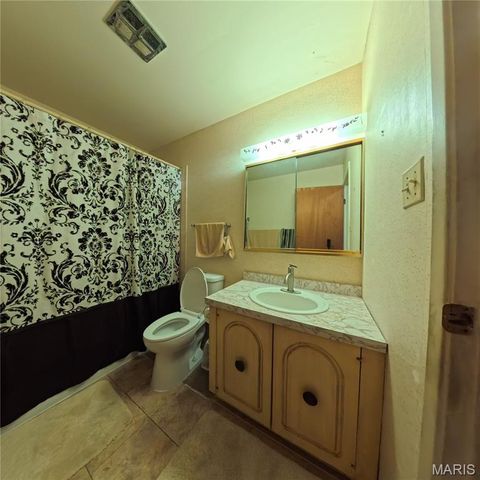 1078 Lafayette Court, Collinsville, IL 62234