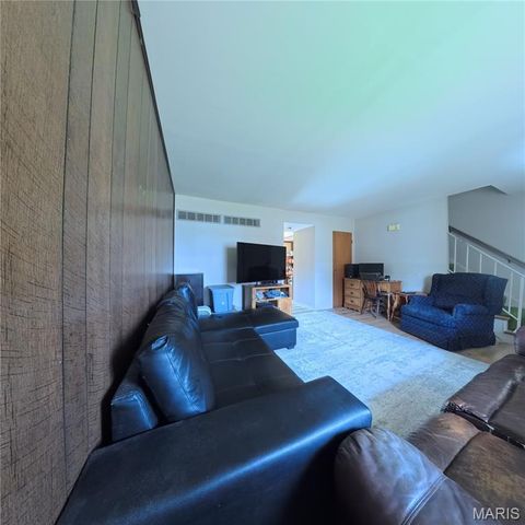 1078 Lafayette Court, Collinsville, IL 62234