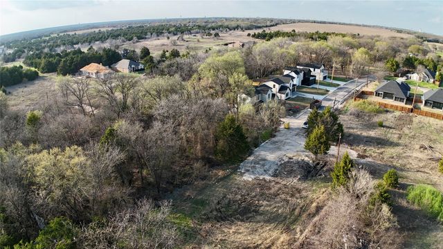 344 Lindell Street, Glenn Heights, TX 75154