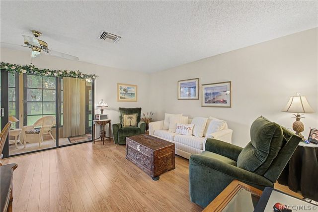 6591 Brambleleaf Drive, Spring Hill, FL 34606