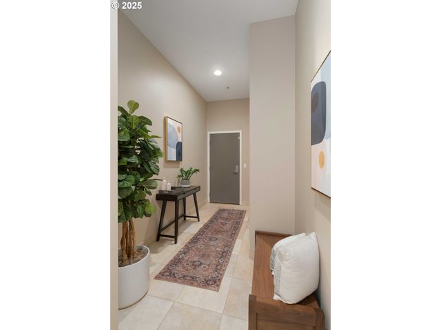 820 Nw 12TH Ave 110, Portland, OR 97209