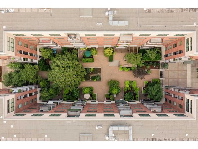 820 Nw 12TH Ave 110, Portland, OR 97209