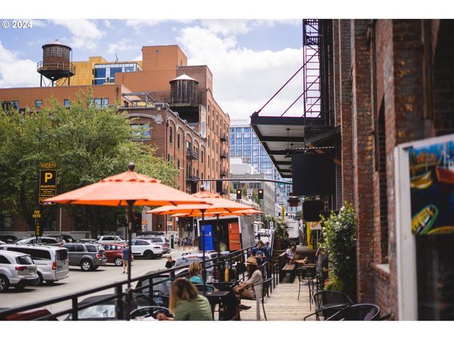 820 Nw 12TH Ave 110, Portland, OR 97209