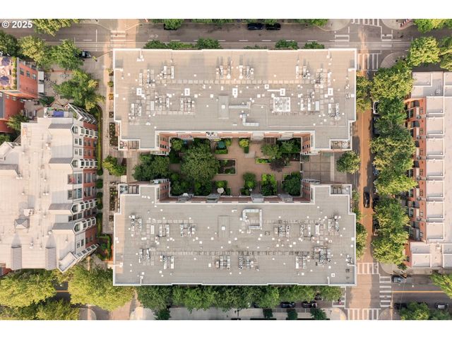 820 Nw 12TH Ave 110, Portland, OR 97209