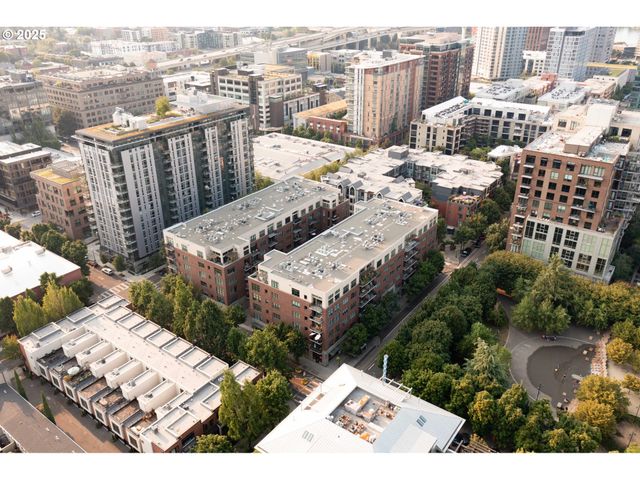 820 Nw 12TH Ave 110, Portland, OR 97209