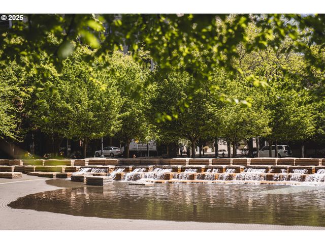 820 Nw 12TH Ave 110, Portland, OR 97209