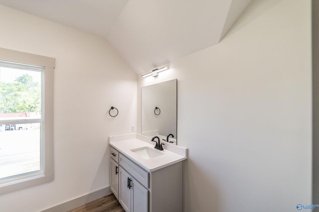 188 College Avenue, New Hope, AL 35760