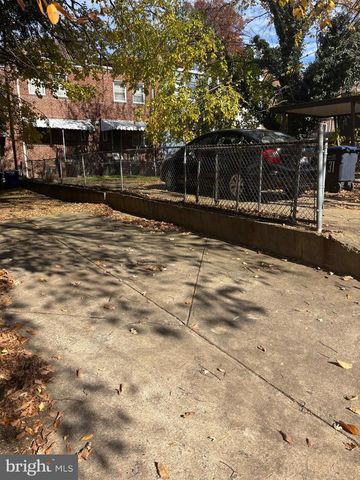 29 BUCHANAN ST NE, Washington, DC 20011