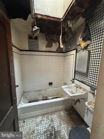 29 BUCHANAN ST NE, Washington, DC 20011