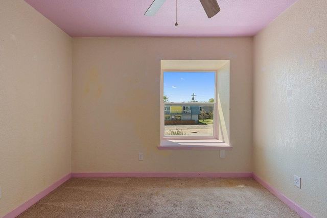 300 E Croslin ST 106, Austin, TX 78752