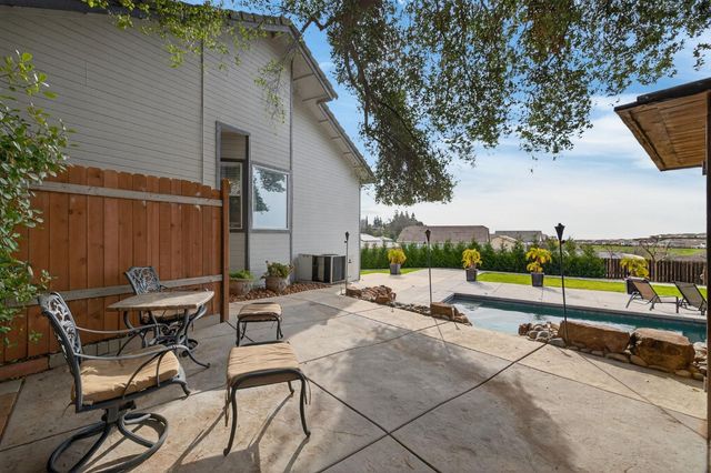 504 Del Monte Ct, El Dorado Hills, CA 95762