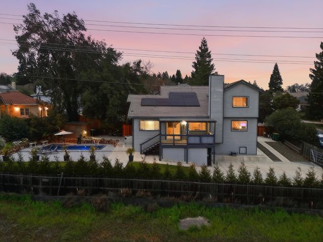 504 Del Monte Ct, El Dorado Hills, CA 95762