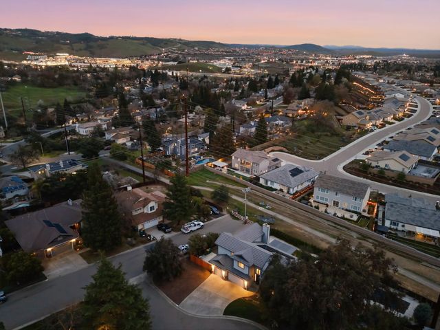 504 Del Monte Ct, El Dorado Hills, CA 95762