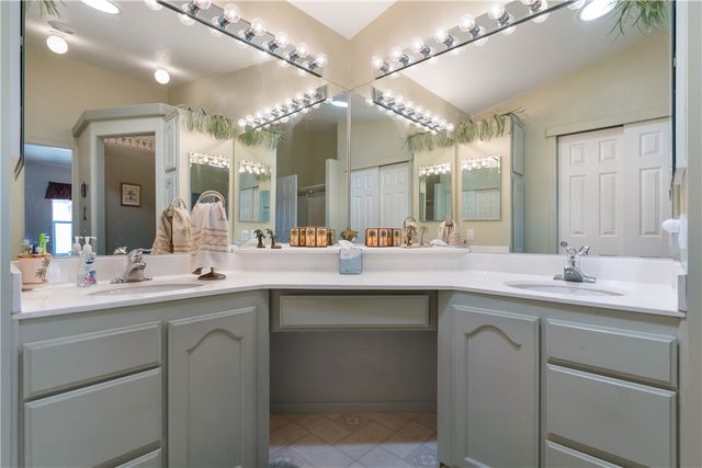 1545 E El Rodeo Road 60, Fort Mohave, AZ 86426