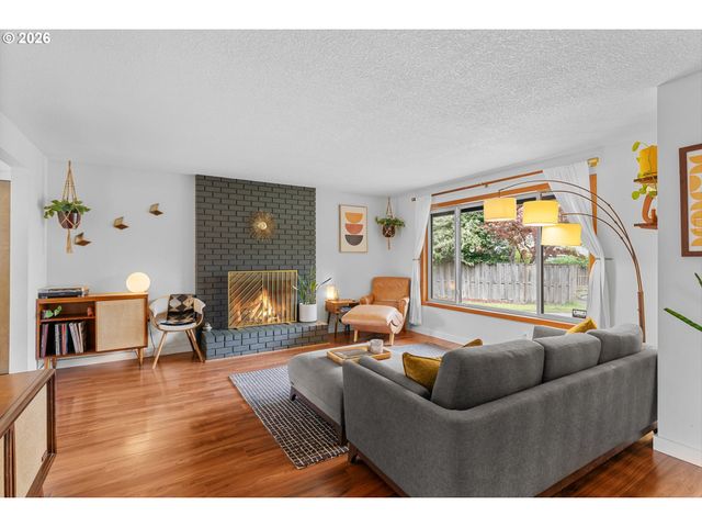 990 Sw 191ST Ct, Beaverton, OR 97003