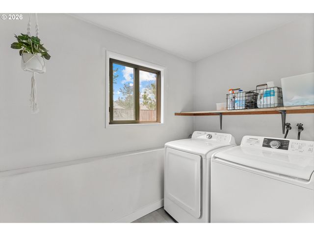 990 Sw 191ST Ct, Beaverton, OR 97003