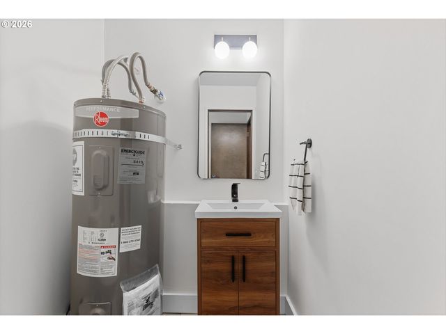 990 Sw 191ST Ct, Beaverton, OR 97003