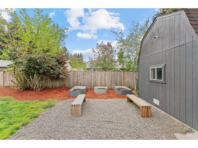 990 Sw 191ST Ct, Beaverton, OR 97003